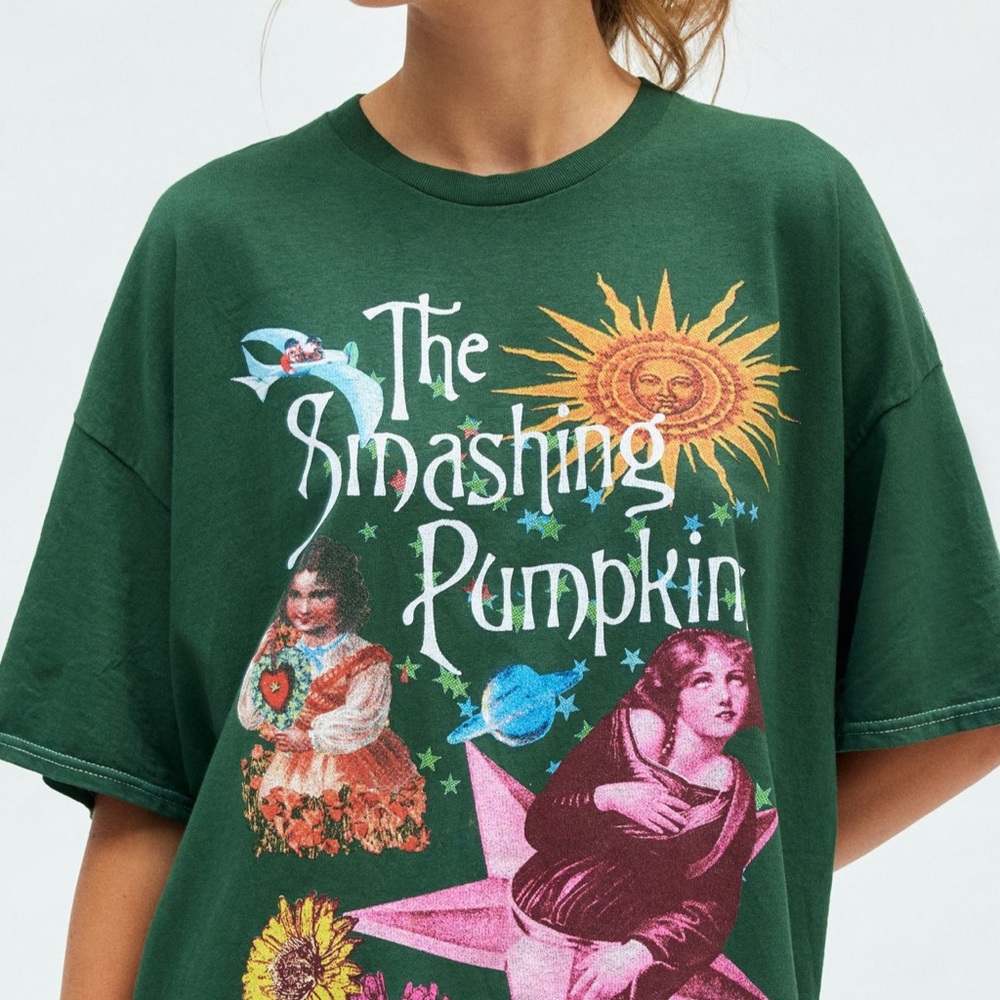Urban Outfitters Green Graphic Tee